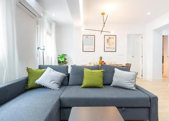 Gorgeous Renovated Apartment 2Br Ac